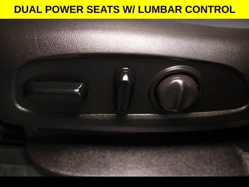Certified 2019 Buick Enclave Essence FWD image 5