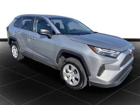 Used 2025 Toyota RAV4 LE AWD/4WD image 7