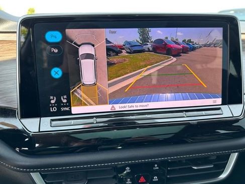 Used 2024 Volkswagen Atlas SEL Premium R-Line image 27