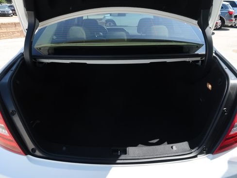Used 2013 Mercedes-Benz C 250 Sedan image 33