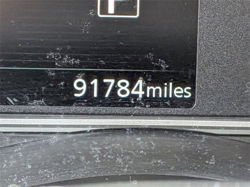 Used 2020 Nissan Kicks SV image 21