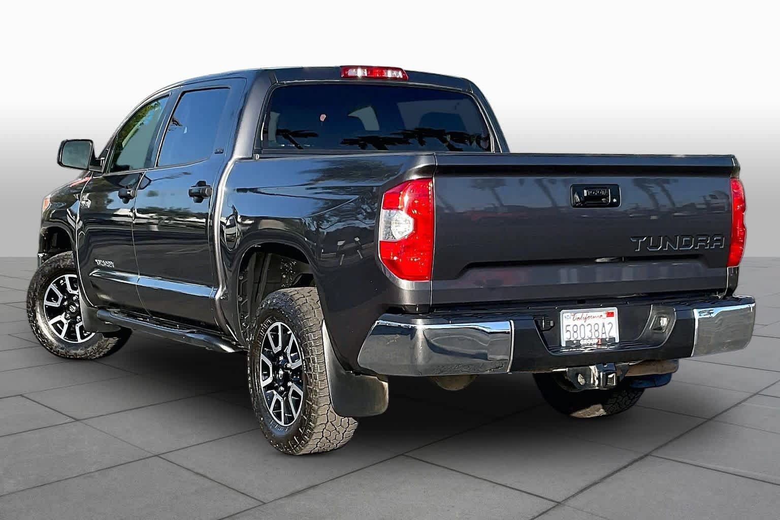 Used 2017 Toyota Tundra SR5 w/ TRD Off Road Package AWD/4WD image 11