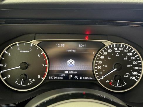 Used 2023 Nissan Pathfinder SL AWD/4WD image 24