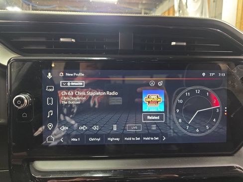 Used 2025 GMC Sierra 2500 AT4X AWD/4WD image 21