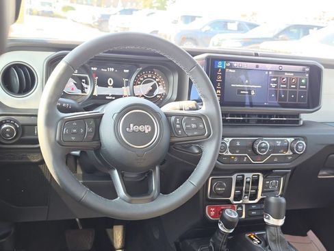Used 2026 Jeep Gladiator Sport AWD/4WD image 31