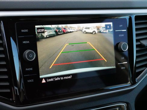 Certified 2023 Volkswagen Atlas SE image 29