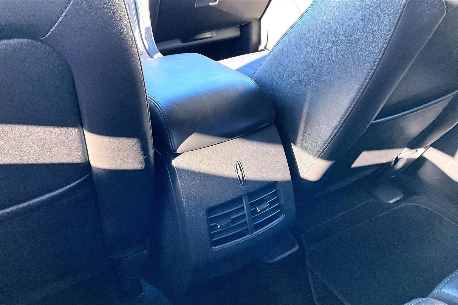 Used 2013 Lincoln MKX AWD image 10