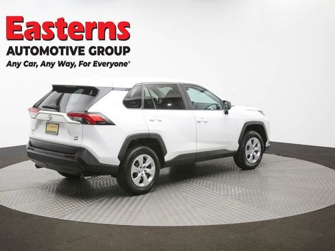 Used 2024 Toyota RAV4 LE image 39