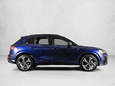 Used 2023 Audi Q3 2.0T Premium Plus w/ Premium Plus Package AWD/4WD image 4