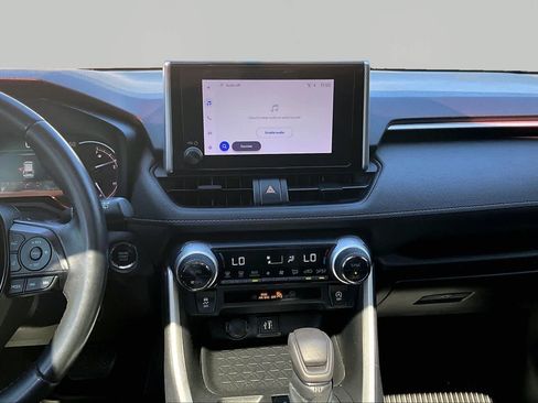 Used 2023 Toyota RAV4 XLE w/ Convenience Package FWD image 7