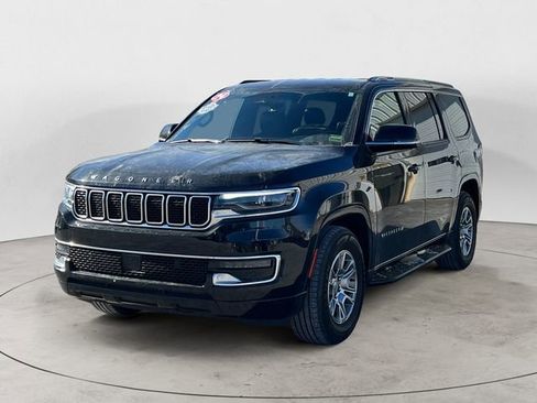Used 2024 Jeep Wagoneer Base image 1