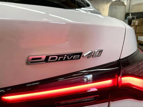 Certified 2023 BMW i4 eDrive40 image 10