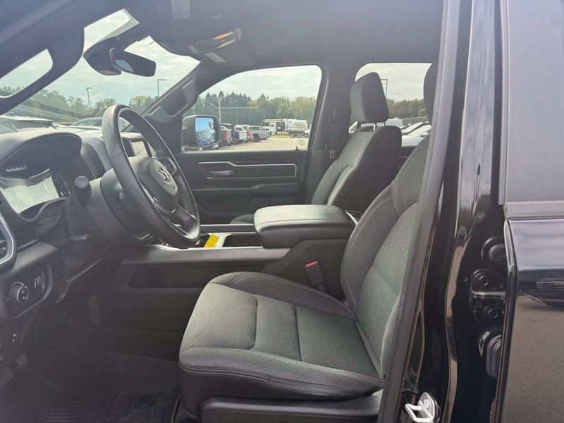 Used 2020 RAM 1500 Big Horn AWD/4WD image 3