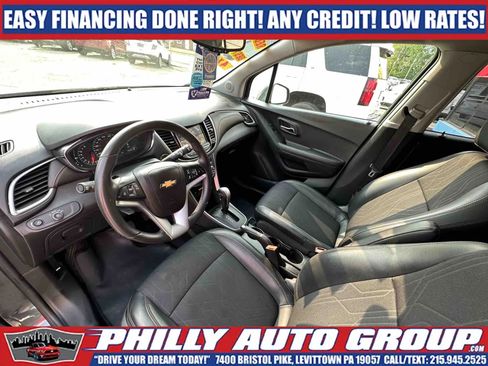 Used 2018 Chevrolet Trax LT w/ LT Convenience Package AWD/4WD image 8