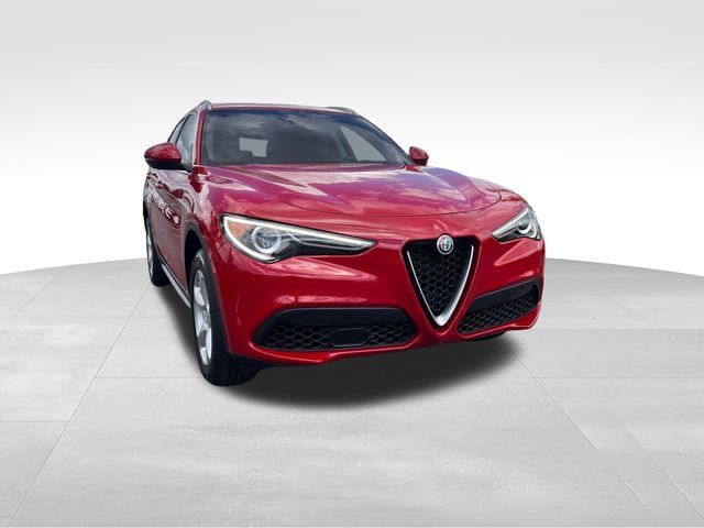 Used 2020 Alfa Romeo Stelvio RWD image 7