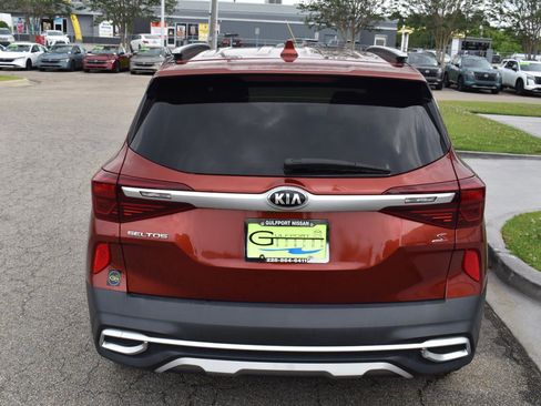 Used 2021 Kia Seltos S FWD image 8