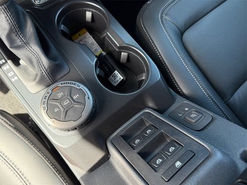 New 2025 Ford Bronco Outer Banks image 22