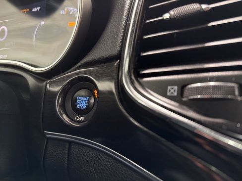 Certified 2020 Jeep Grand Cherokee Trailhawk w/ Premium Lighting Group image 30