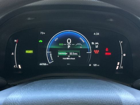 Used 2025 Toyota Camry LE FWD image 21