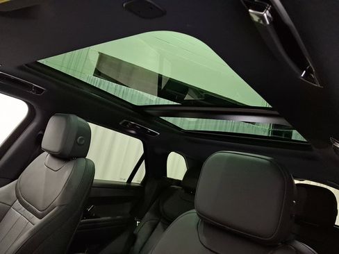 Certified 2025 Land Rover Range Rover Sport image 13