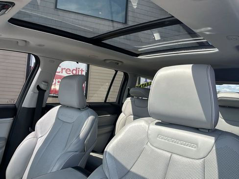 Used 2021 Jeep Grand Cherokee L Overland w/ Luxury Tech Group IV AWD/4WD image 19