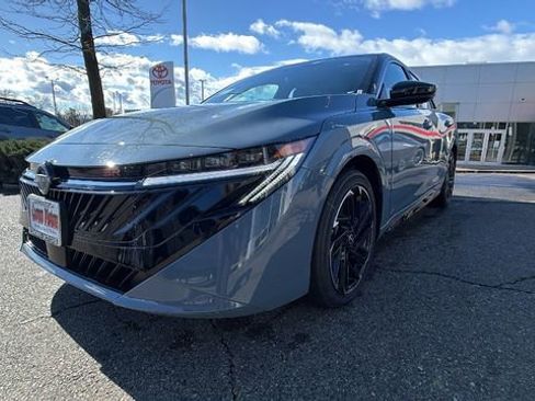 New 2026 Nissan Sentra SR image 9