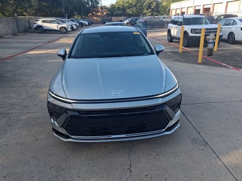 Used 2025 Hyundai Sonata SEL FWD image 5