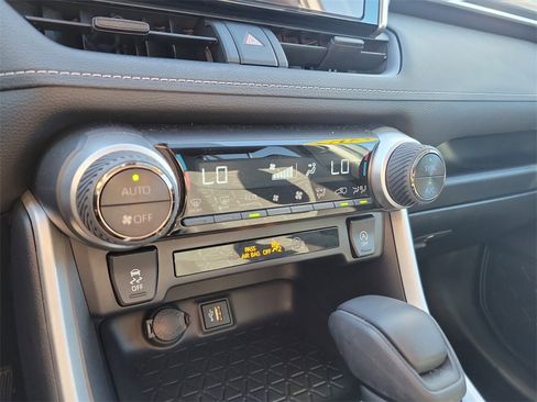 Used 2024 Toyota RAV4 XLE w/ Convenience Package image 31