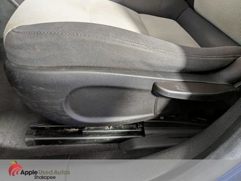 Used 2013 Chevrolet Cruze LS FWD image 11