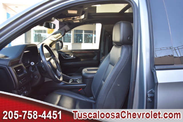 Used 2023 Chevrolet Suburban Z71 w/ Luxury Package AWD/4WD image 24