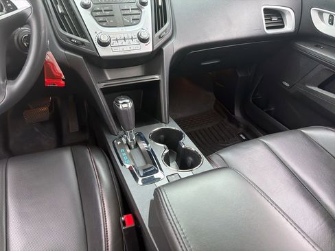 Used 2016 Chevrolet Equinox LTZ w/ Enhanced Convenience Package image 16