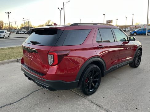Used 2020 Ford Explorer ST w/ ST Street Pack image 6