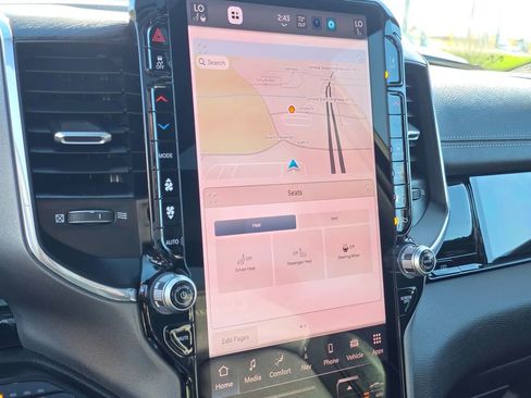 Used 2025 RAM 1500 Laramie w/ Night Edition image 26