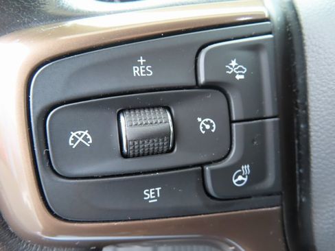 Used 2020 Chevrolet Silverado 3500 High Country w/ Z71 Off-Road Package image 17