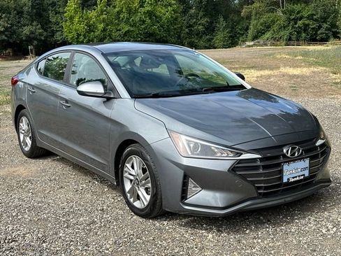 Used 2019 Hyundai Elantra SEL FWD image 31