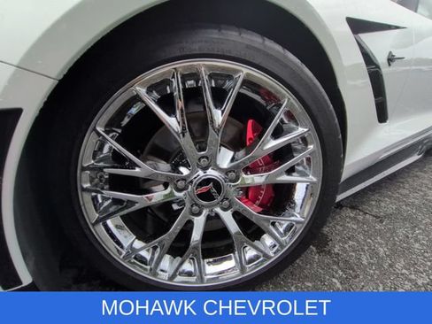 Used 2016 Chevrolet Corvette Stingray Convertible w/ 3LT Preferred Equipment Group RWD image 30