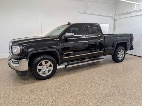 Used 2018 GMC Sierra 1500 SLT image 1