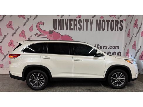 Used 2019 Toyota Highlander XLE image 9