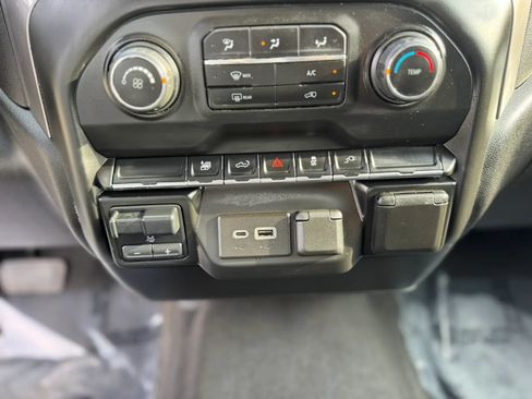 Used 2021 Chevrolet Silverado 2500 Custom w/ Custom Convenience Package AWD/4WD image 19