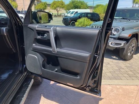 Used 2023 Toyota 4Runner SR5 Premium image 27