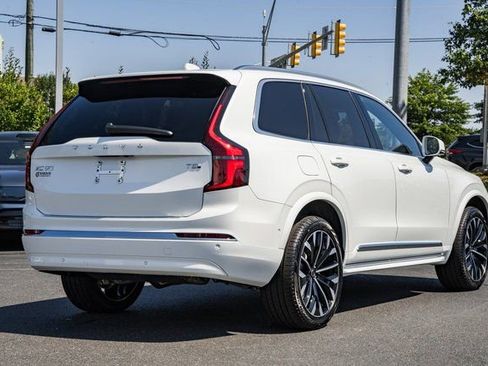 Used 2026 Volvo XC90 T8 Plus w/ Protection Package Premier image 4
