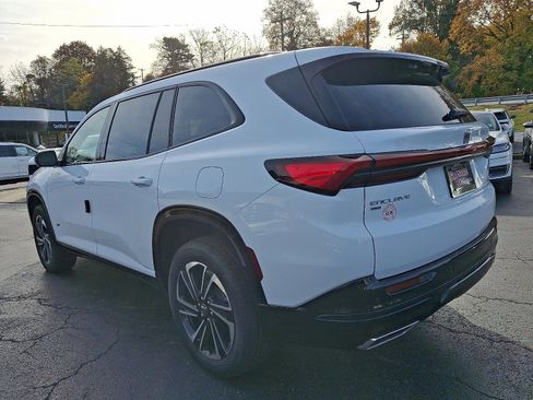 New 2026 Buick Enclave Sport Touring w/ Power Package image 3