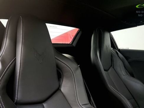 Used 2024 Chevrolet Corvette Stingray Preferred Conv w/ Z51 Performance Package RWD image 37