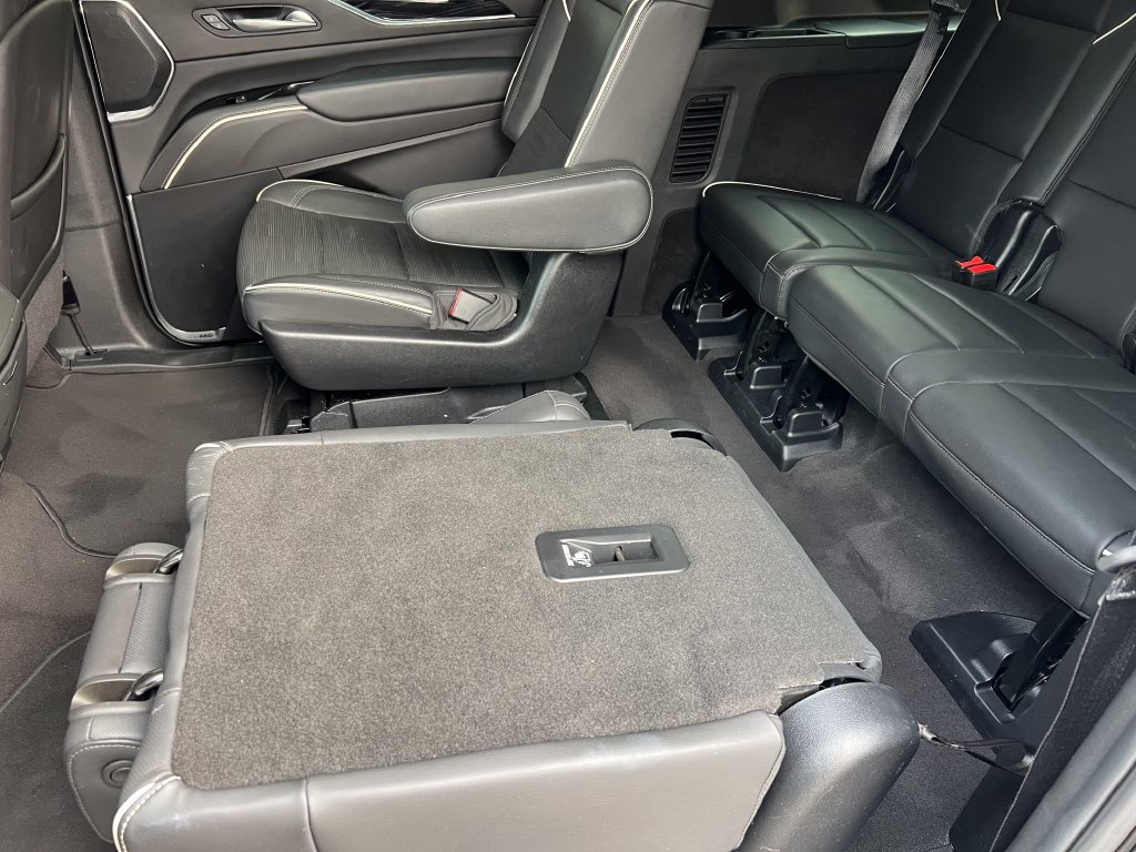 Used 2024 Cadillac Escalade ESV Sport AWD/4WD image 16