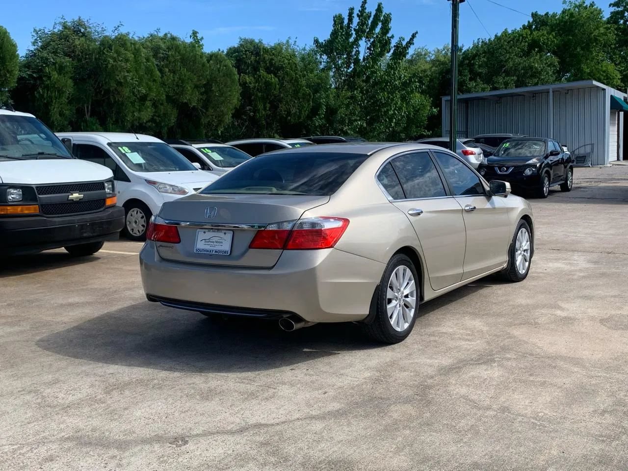 Used 2014 Honda Accord EX image 7