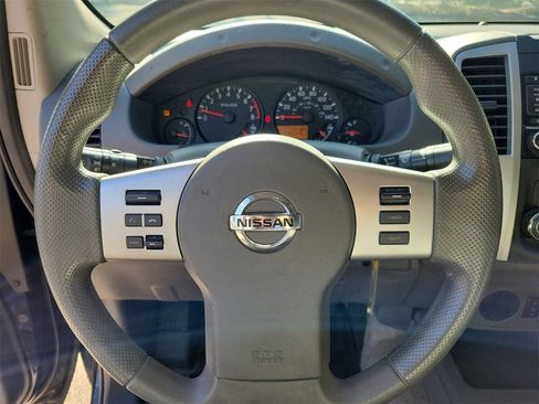 Used 2015 Nissan Frontier SV w/ SV Value Truck Package image 18