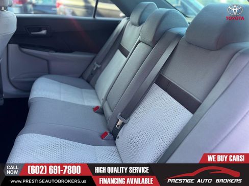 Used 2014 Toyota Camry LE FWD image 17