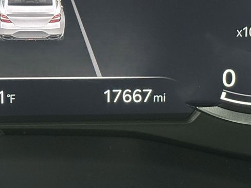 Used 2025 Genesis G70 2.5T image 41