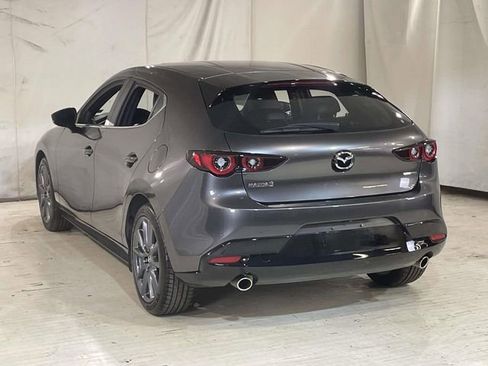 Used 2023 MAZDA MAZDA3 s FWD image 3