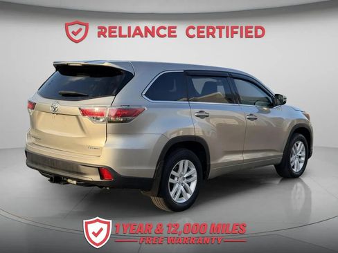 Used 2015 Toyota Highlander LE AWD/4WD image 7
